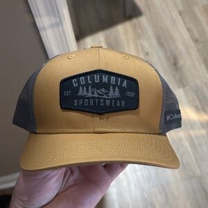 Columbia Men's Tan and Black Sportswear Hat